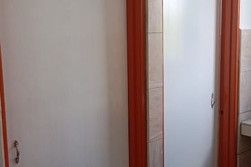 Desa Mentari Flat (Block 7)