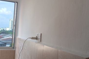 Desa Mentari Flat (Block 7)