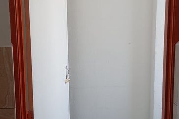 Desa Mentari Flat (Block 7)