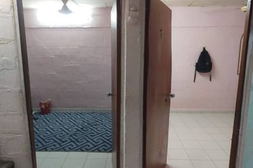 Penang Sungai Dua Flat Hamna 