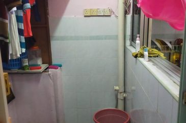 Penang Sungai Dua Flat Hamna 