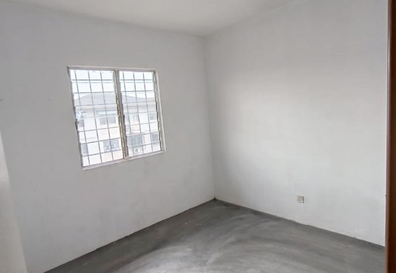 Seri Kembangan Taman Lestari Perdana Apartment Sri Indah