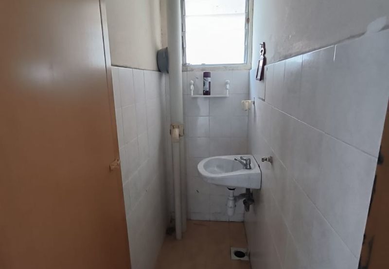 Seri Kembangan Taman Lestari Perdana Apartment Sri Indah