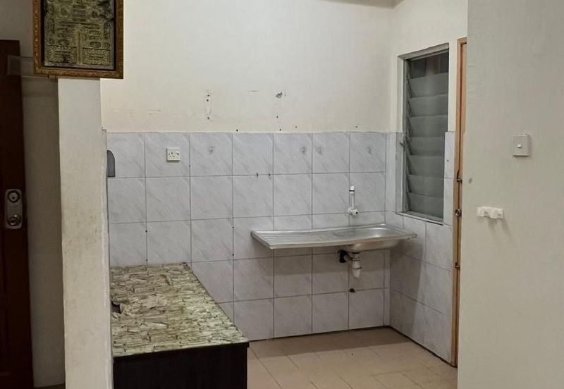 Residensi Warnasari 3