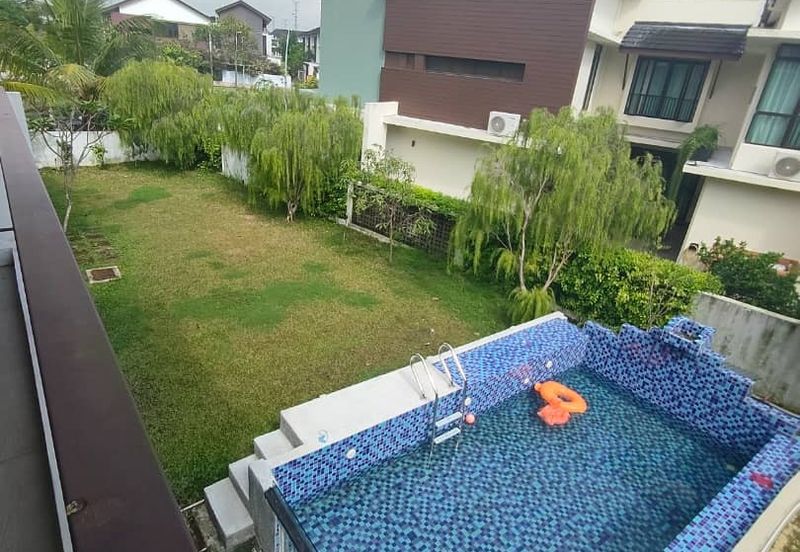 Garinia Elmina Gardens