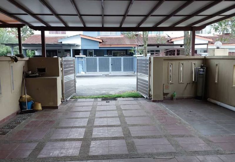 Jalan SP 4 @ Bandar Saujana Putra