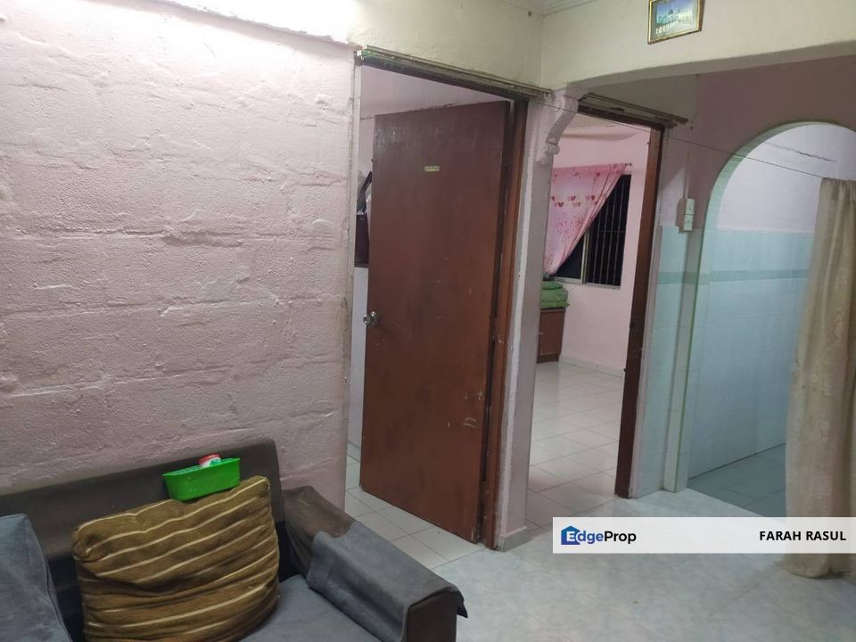 Penang Flat Hamna Sungai Dua, Penang, Gelugor