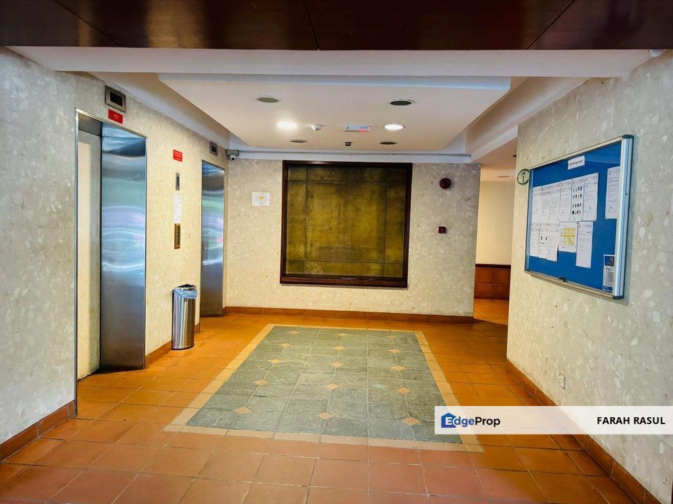 Shah Alam Bungaraya Condominium Subang Golf , Selangor, Saujana 