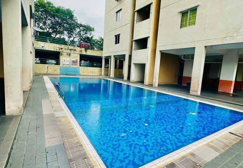 Pangsapuri Saujana Gombak