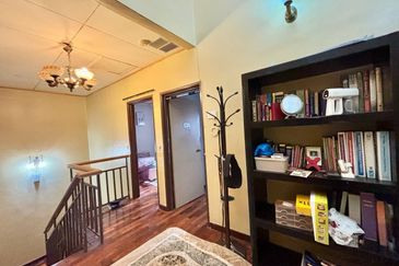 Jalan Suakasih @ Tun Hussein Onn