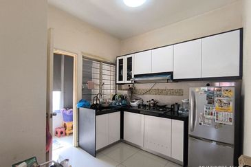 Putra Suria Residency Apartment