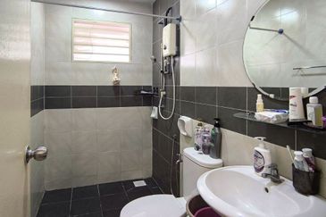 Putra Suria Residency Apartment