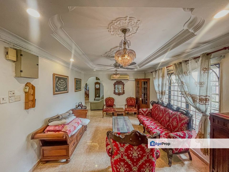 Seksyen 20 Shah Alam @ End lot 1.5 Storey terrance For Sale with Full Renovate, Selangor, Shah Alam