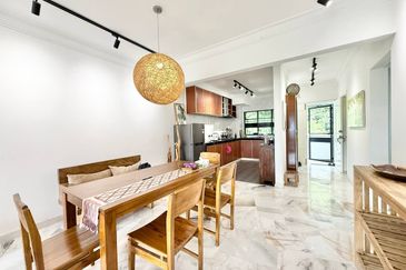 Desa View Towers Apartment