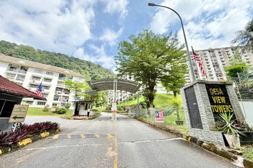 Desa View Towers Apartment