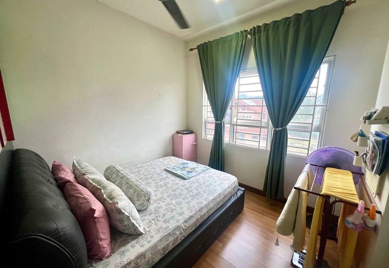 Pangsapuri Taming Mutiara