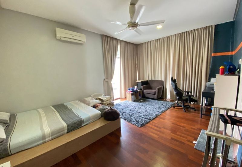 Avenue 6, Bandar Tun Hussein Onn