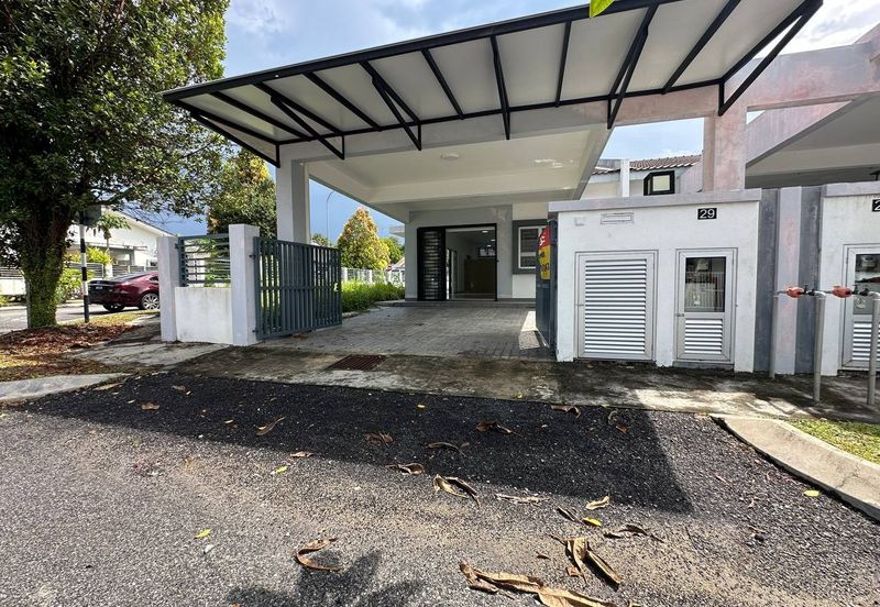 Albury at Mahkota Hills