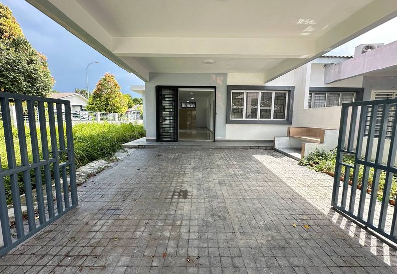 Albury at Mahkota Hills