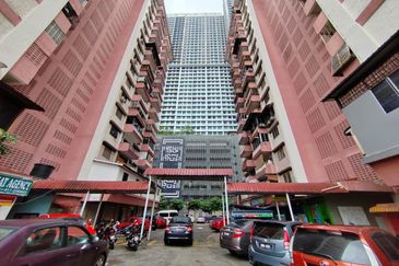 Flat PKNS, Kampung Baru