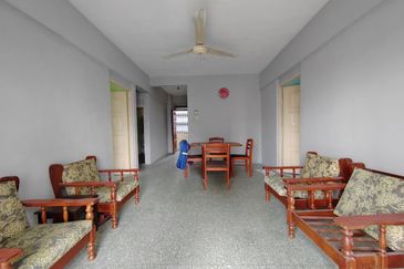 Flat PKNS, Kampung Baru