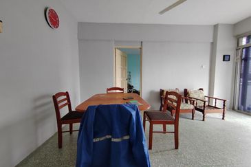 Flat PKNS, Kampung Baru