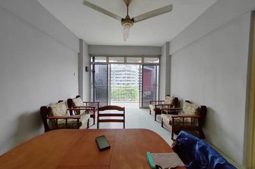 Flat PKNS, Kampung Baru