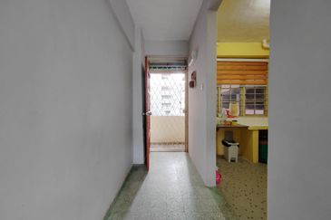 Flat PKNS, Kampung Baru