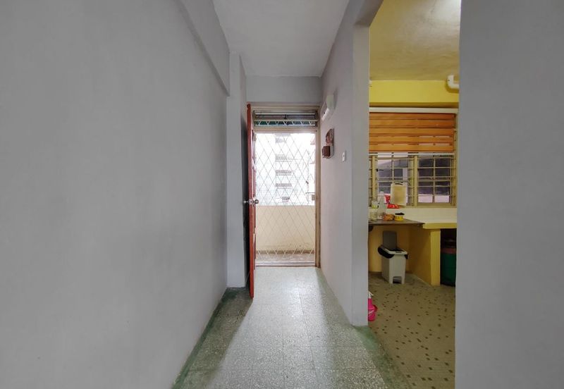 Flat PKNS, Kampung Baru