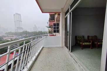Flat PKNS, Kampung Baru