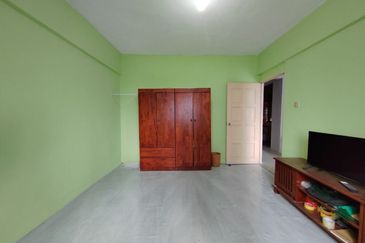 Flat PKNS, Kampung Baru