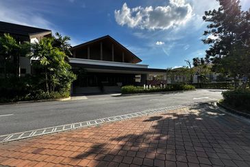 Setia Warisan Tropika (Belladonna)