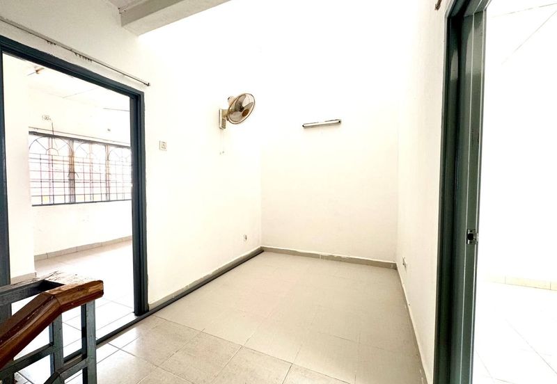 Jalan Suakasih @ Tun Hussein Onn