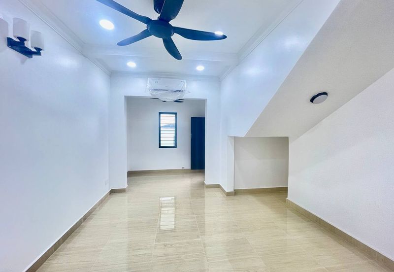 Jalan Suasana @ Tun Hussein Onn