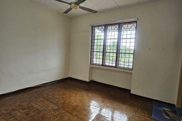 Seksyen 2 Bandar Bukit Mahkota