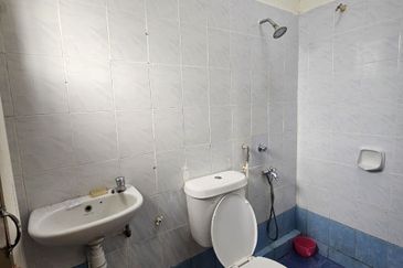 Seksyen 2 Bandar Bukit Mahkota