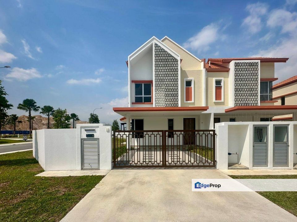 Newly Completed Caralyn Corner Lot Double Storey Semi-D Cluster @ Setia Alam Sari Bangi For SALE, Selangor, Kajang