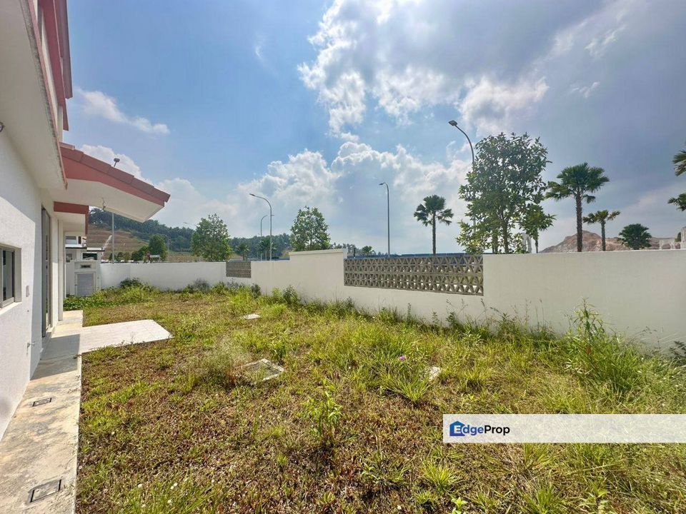 Newly Completed Caralyn Corner Lot Double Storey Semi-D Cluster @ Setia Alam Sari Bangi For SALE, Selangor, Kajang