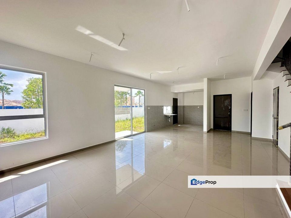 Newly Completed Caralyn Corner Lot Double Storey Semi-D Cluster @ Setia Alam Sari Bangi For SALE, Selangor, Kajang