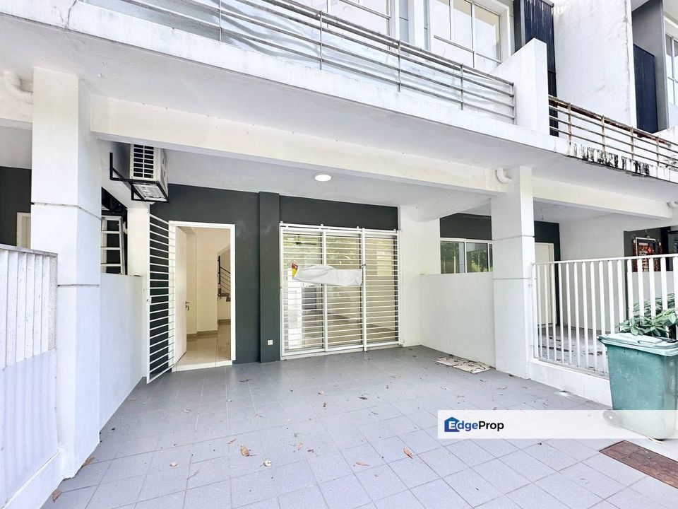 Bayu Height 2 Taman Desa Serdang Balakong 3 Storey Terrance For Sale, Selangor, Balakong