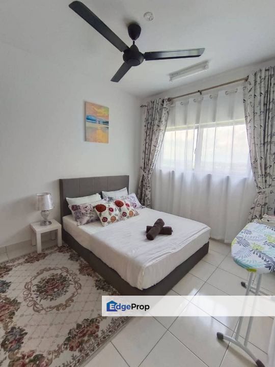 Alanis Residence Kota Warisan Sepang [ Fully Furnish], Selangor, Sepang