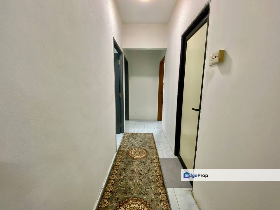 Groundfloor Pangsapuri Putra Permai 1A Taman Equine Seri Kembangan, Selangor, Seri Kembangan