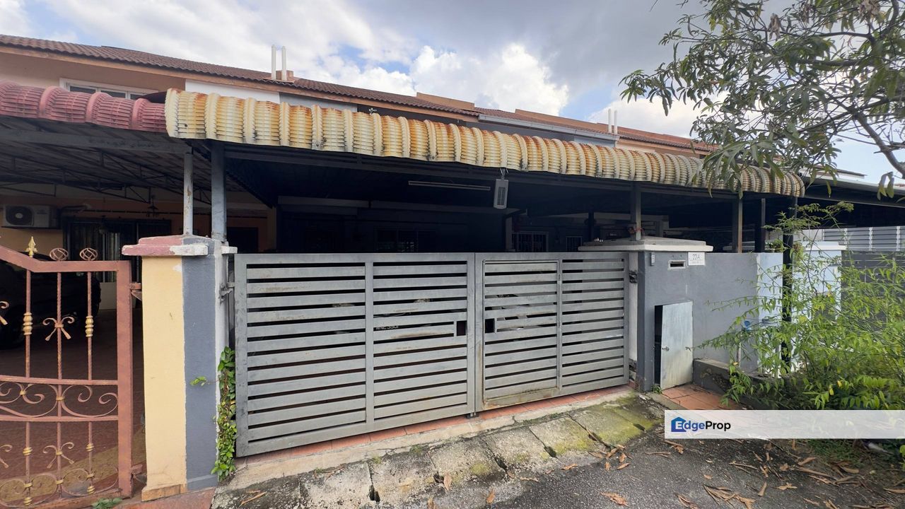 TAMAN BAYU PERMAI, RAWANG DOUBLE STOREY TERRACE HOUSE For Sale, Selangor, Rawang