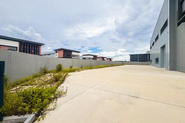 Elmina Business Park