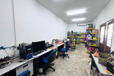 Pulau Meranti ( Industrial )