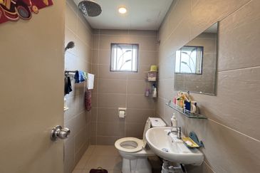 Bandar Tun Hussein Onn