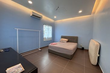 Bandar Tun Hussein Onn