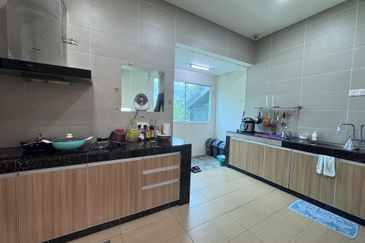 Bandar Tun Hussein Onn