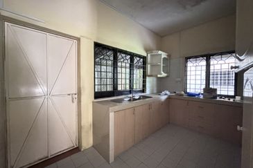 Bandar Tun Hussein Onn