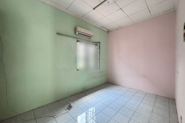 Bandar Tun Hussein Onn